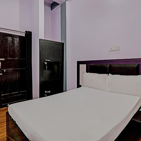 לקנאו Oyo Hotel Crown מראה חיצוני תמונה